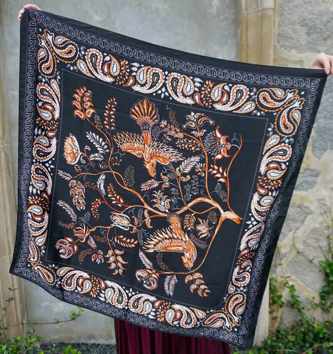 Tara Paisley Black and Burnt Orange Rag